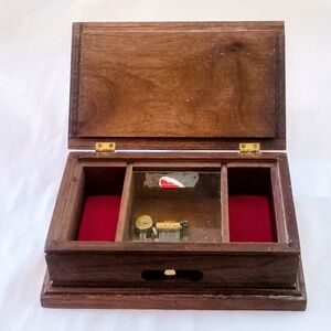 Vintage Reuge Sainte-Croix Swiss Music Box Braham's Lullaby Works Walnut